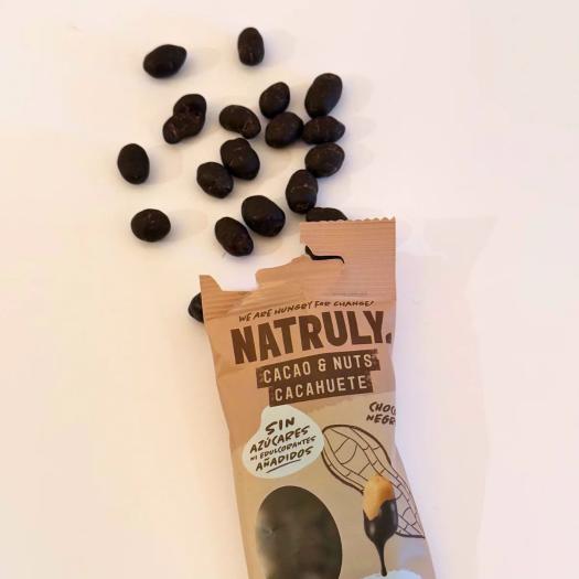 Cacao and Nuts Chocolate Negro Natruly 50g