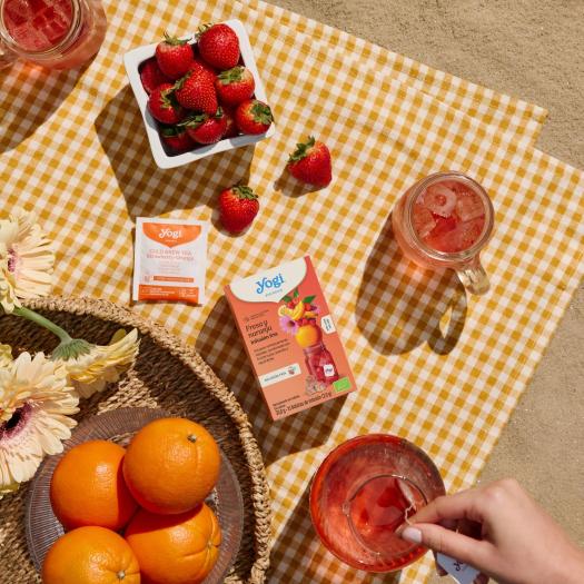 Infusión Fria Fresa y Naranja Yogi Tea Bio 15 Bolsitas 30g